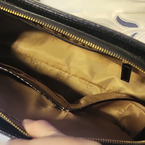 IMAN Black Purse Gold Accents - Picture 4 of 4